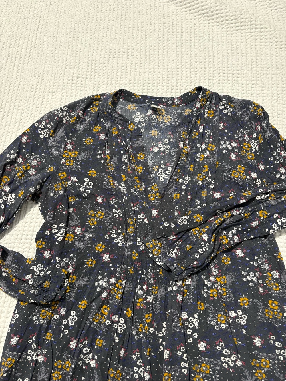 Old Navy Charcoal Floral Tunic/babydoll Top with Yellow & White Flowers